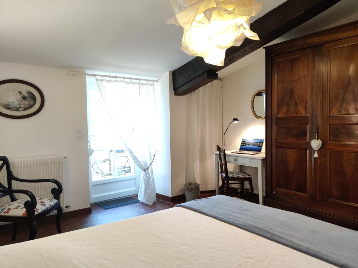 伊萨尔德城堡住宿加早餐旅馆 Camblanes-et-Meynac 外观 照片